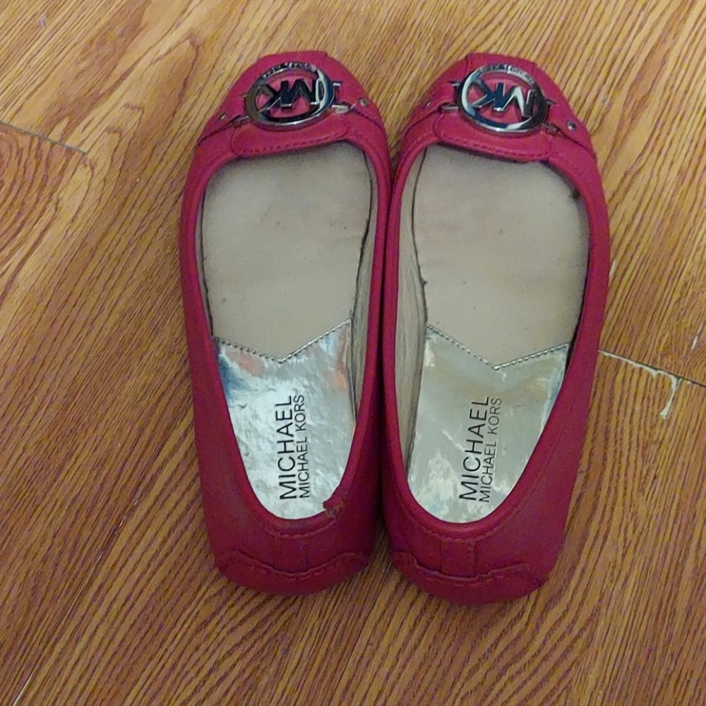 Shoes - Picture 2 of 3